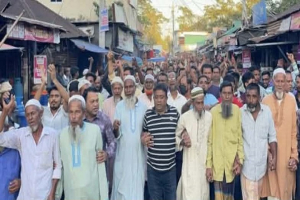 ‘নিজের খাইয়া কামরুল ভাই, আমরা তোমায় ভুলিনাই’স্লোগানে মুখরিত তাহিরপুর