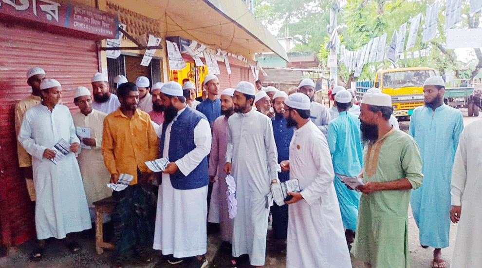 বিরতিহীন প্রচারণা চালিয়ে যাচ্ছেন মেয়র প্রার্থী মাহমুদুল হাসান
