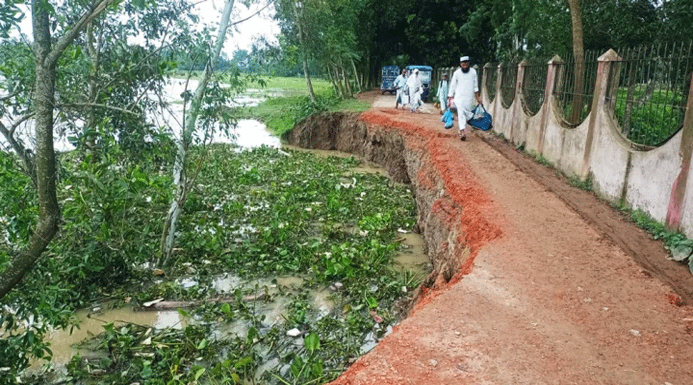 কুশিয়ারা নদী ভাঙন, ৯ দিন ধরে সড়কে যান চলাচল বন্ধ