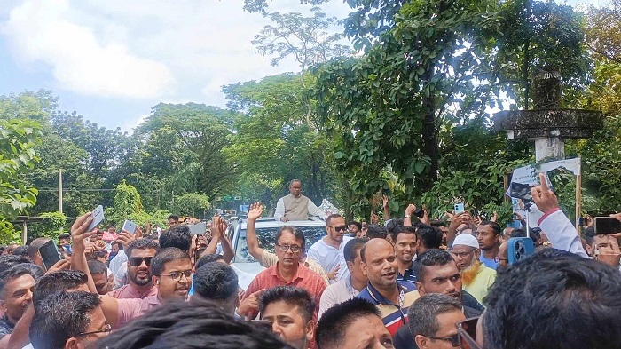 শত্রুরা ঐক্যবদ্ধ হয়ে দেশকে অন্ধকারের দিকে ঠেলে দিতে চায়:  এমপি মানিক