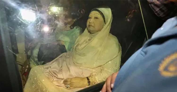 লন্ডন পৌঁছেছেন খা লে দা জিয়া