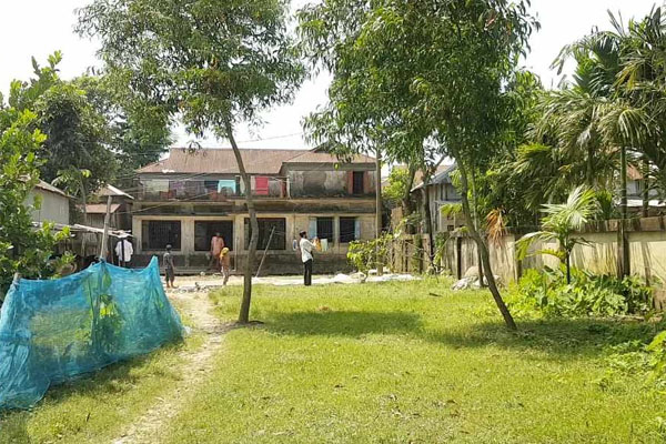 দিরাইয়ে প্রবাসীর বাড়ি দখলের অভিযোগ