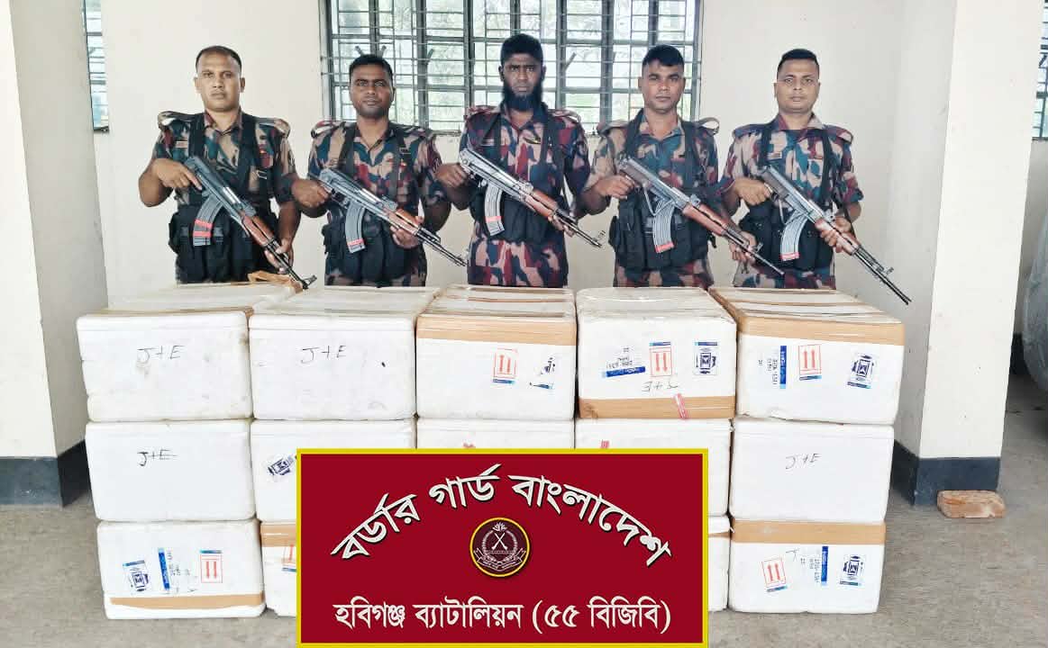 ভারতীয়  গলদা চিংড়ির রেনু পোনা জব্দ, খোয়াই নদীতে অবমুক্ত