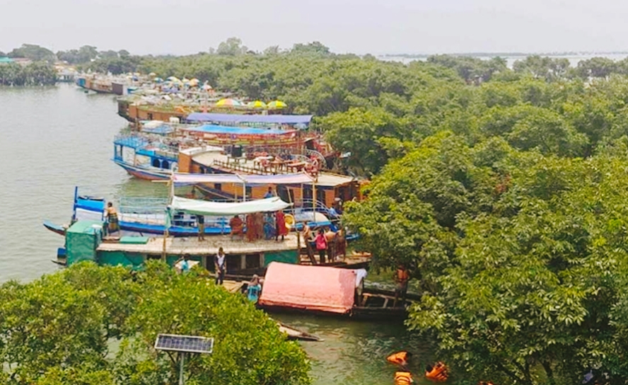 টাঙ্গুয়ার হাওরে  হাউসবোটে গান-বাজনা ও পার্টি বন্ধ