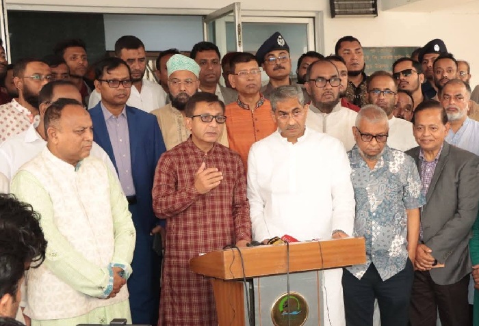 রমজানে বাজার স্থিতিশীল রয়েছে: সিলেটে বাণিজ্যমন্ত্রী