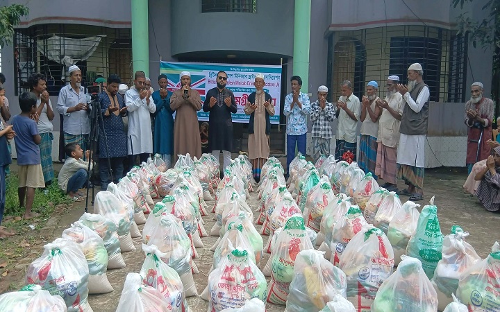 বিশ্বনাথে ব্রিটিশ-বাংলাদেশ মিনিক্যাব ড্রাইভার্স এসোসিয়েশন ইউকে'র খাদ্য বিতরণ
