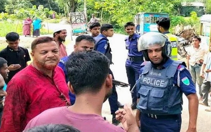 নারীদের গোসলের ছবি তোলাকে কেন্দ্র করে বানিয়াচংয়ে সং ঘ র্ষ, আ হ ত  ৩৫