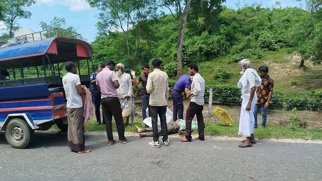 সাতছড়িতে সড়ক দু/র্ঘটনায় ব্যবসায়ী নি/হত