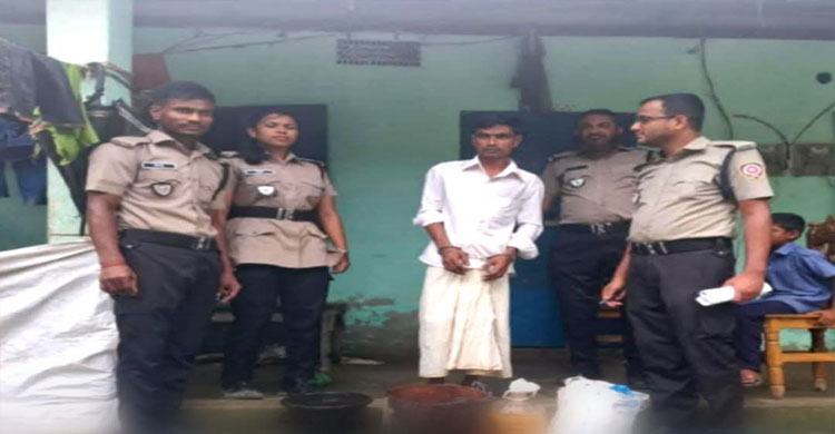 বিশ্বনাথে ম দ তৈরির দায়ে যুবকের কা রা দ ন্ড