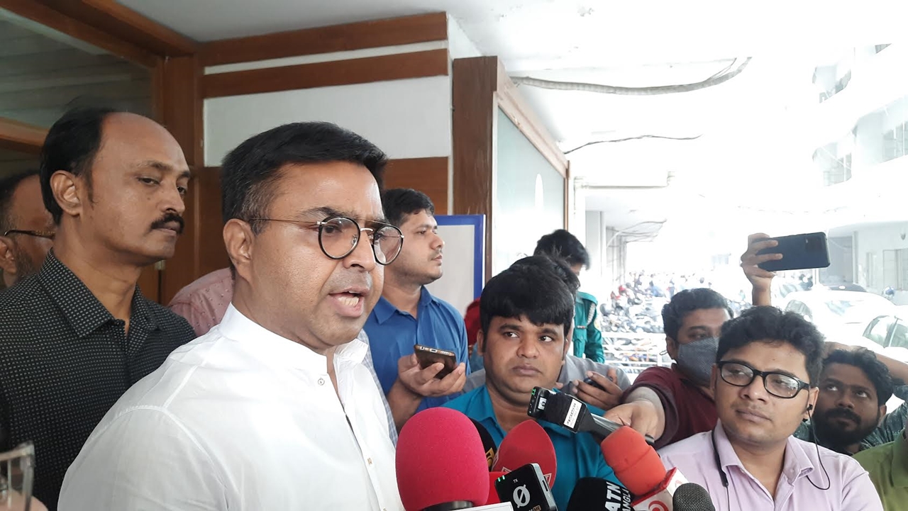 মেরা আঙ্গিনায় তুম কিয়া কারেঙ্গে : সাঈদ খোকন