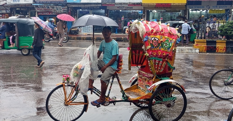আষাঢ়ের বৃষ্টিতে ভিজছে সিলেট, দিনভর ভো গা ন্তি