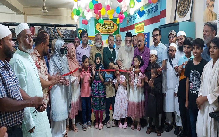 &lsquo;বইপাঠের মাধ্যমে নতুন প্রজন্মকে সঠিকভাবে গড়ে তুলতে হবে&rsquo; - অধ্যক্ষ মাসউদ খান