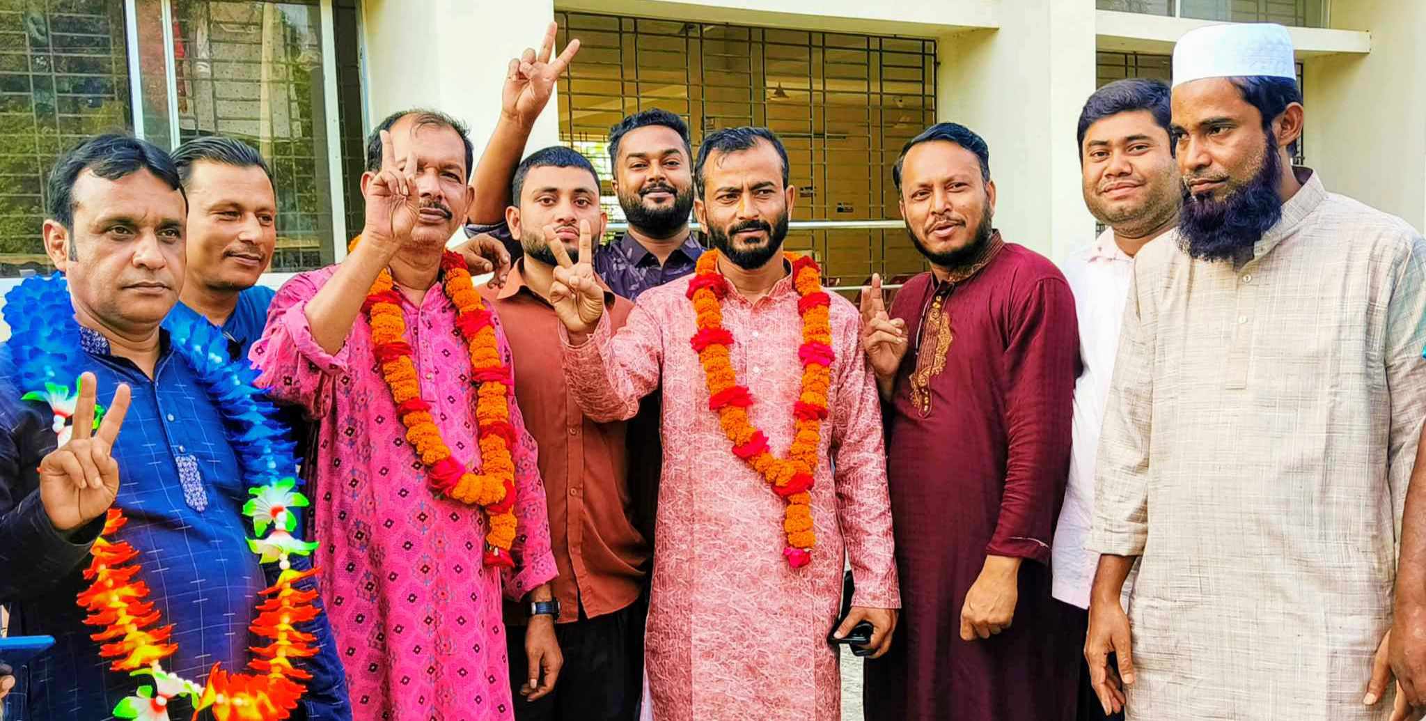 মাধবপুরে দলিল লেখক সমিতির সভাপতি এনাম সম্পাদক আজিজ   