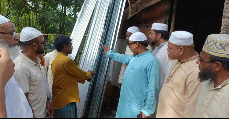 গোয়াইনঘাটে অসহায় দিনমজুরের পাশে জামায়াত, বাড়ি নির্মাণে সহায়তা