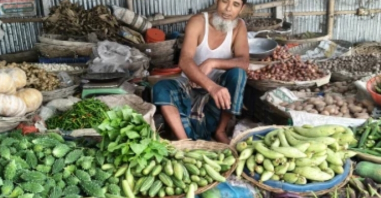 এক সপ্তাহেই সবজির দামে ৩০-৪০ টাকা বৃদ্ধি, লালমনিরহাটে নাভিশ্বাস ক্রেতাদের