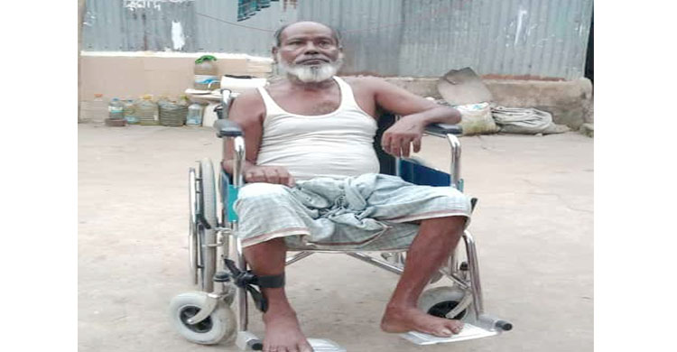 প্যারালাইসিসে আক্রান্ত মাদাছির আলী বাঁচতে চান সবার সহায়তায়