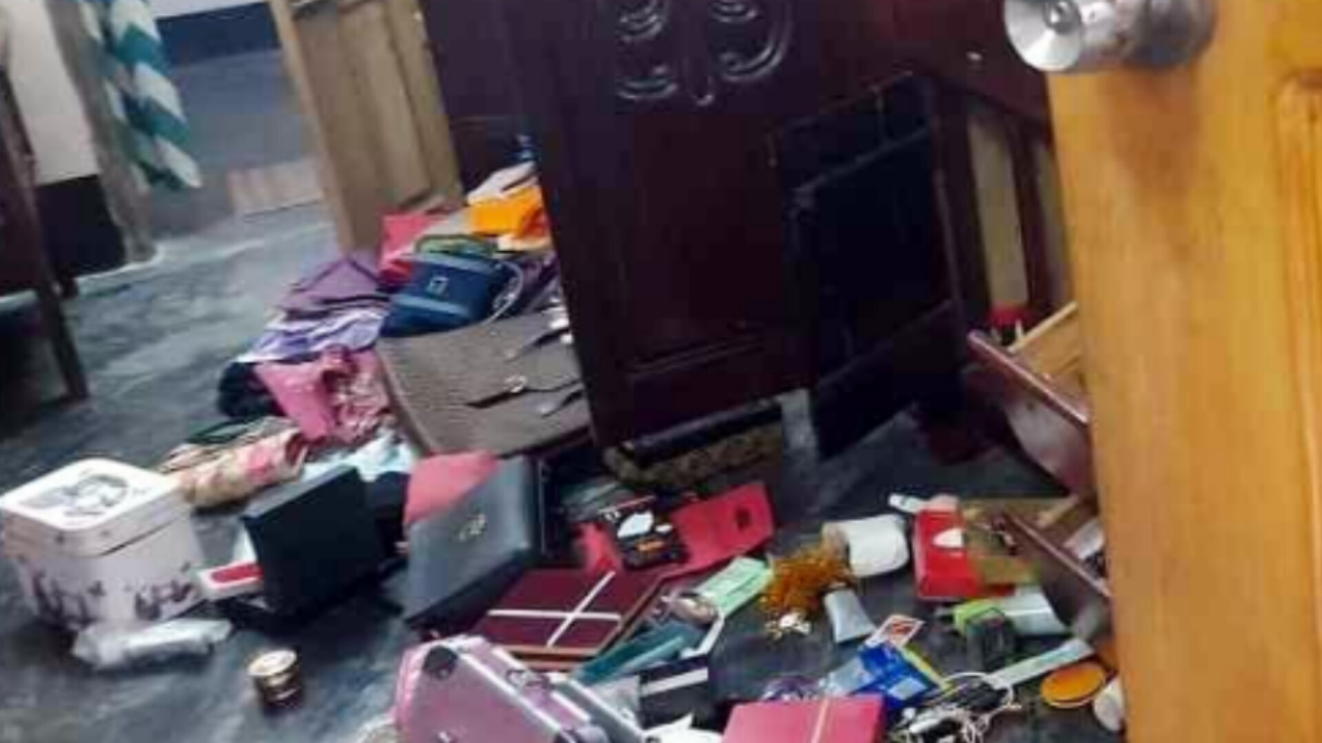 হবিগঞ্জে ইউপি চেয়ারম্যানের বাড়িতে ডাকাতি