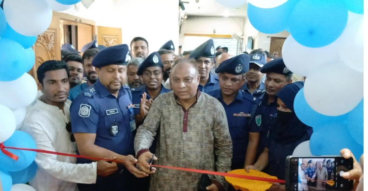 গোলাপগঞ্জ মডেল থানায় প্রবাসী হেল্প ডেস্ক উদ্বোধন করলেন এমপি এমরান আহমদ চৌধুরী