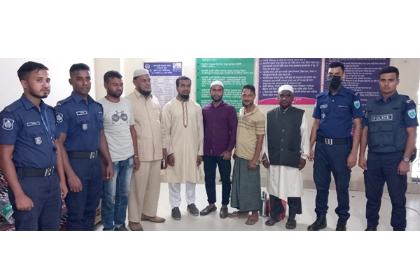 বড়লেখায় পুলিশের হাতে জামায়াতের ৫ নেতা-কর্মী গ্রেপ্তার