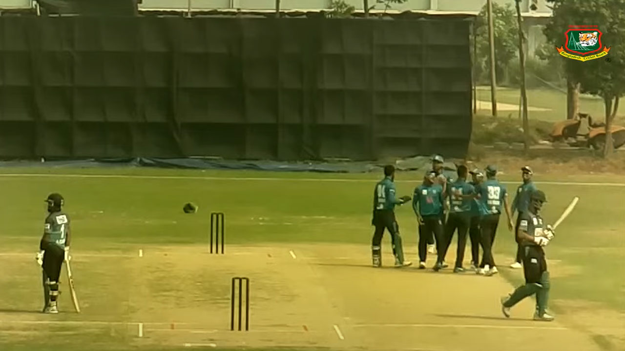 ৪০ রানে অলআউট গাজী টায়ার্স, ৩৮ বলেই জয়ের বন্দরে মোহামেডান