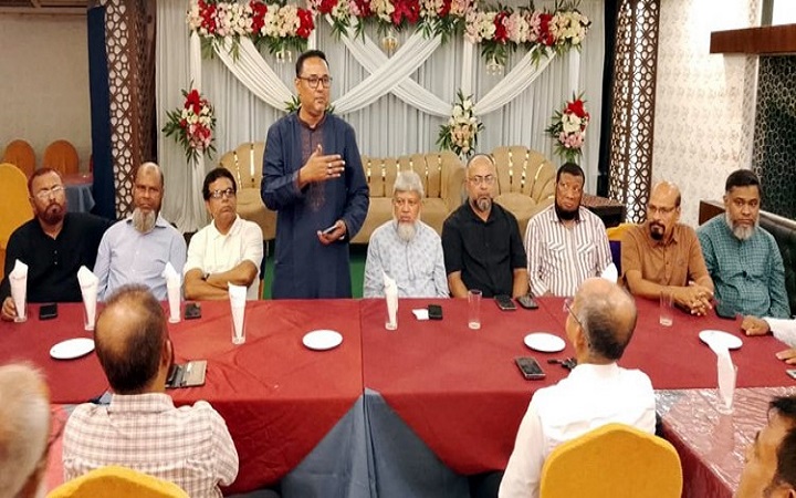 শাহী ঈদগাহে সৃজনশীল পণ্য প্রদর্শনী মেলা বন্ধের দাবি ব্যবসায়ীদের
