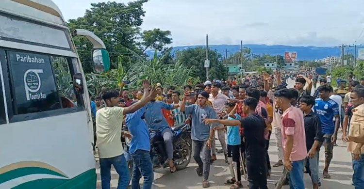 কোম্পানীগঞ্জে স হিং স তা র ঘটনায় আ ট ক ২