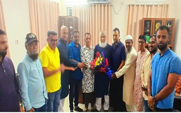 মহানগর বিএনপি সভাপতির সঙ্গে  ভিাগীয় ও জেলা ক্রীড়া সংস্থার সদস্য সচিবদের সাক্ষাৎ