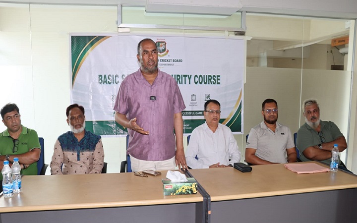 প্রশিক্ষণে অর্জিত জ্ঞান বাস্তব জীবনেও গুরুত্বপূর্ণ ভূমিকা রাখে-  সিসিক প্রশাসক