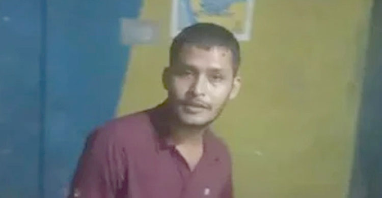 সিলেটে চায়ের দোকানে বন্ধুদের এইচএসসির খাতা দেখতে গিয়ে শিক্ষক আ ট ক