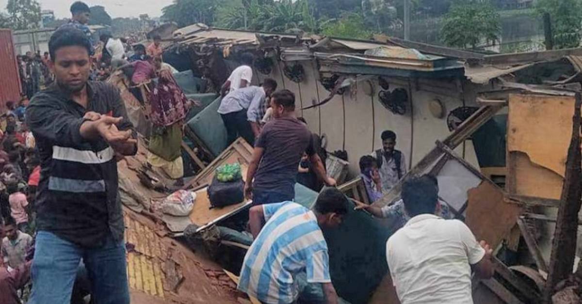 ভৈরবে দুই ট্রেনের মুখোমুখি সংঘর্ষ, নিহত ১৫
