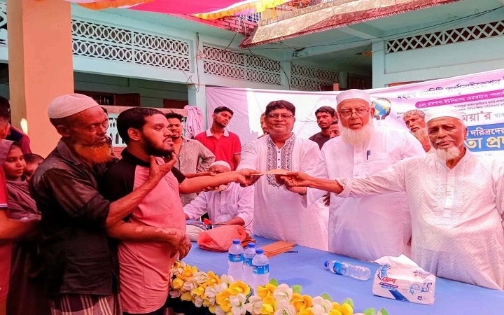 বিশ্বনাথে ৫ শতাধিক হ/তদ/রিদ্র ও প্র/তিব/ন্ধীকে আর্থিক সহায়তা