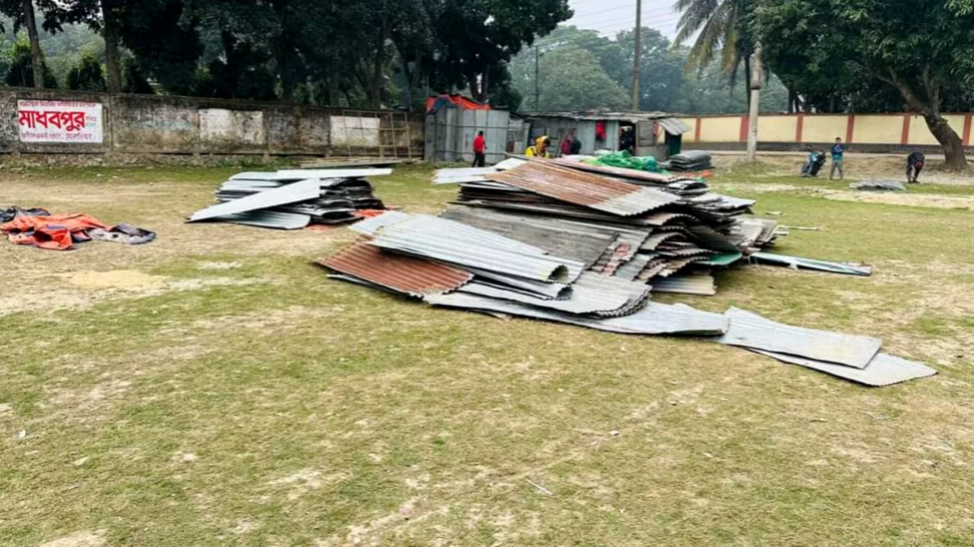 অনুমতি না থাকা সত্ত্বেও হবিগঞ্জে খেলার মাঠে হচ্ছে মেলা