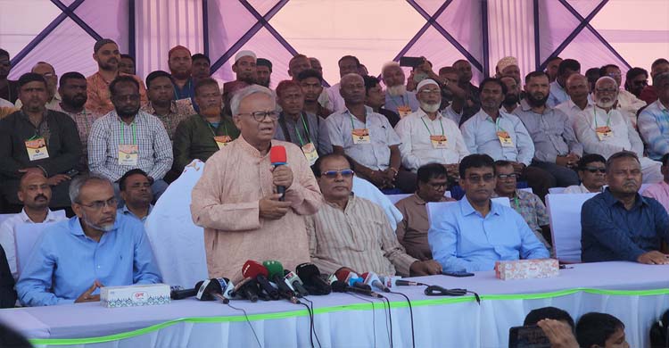 হাসিনার জন্য আরও একটি তাজমহল নির্মাণ করুন : ভারতকে রিজভী