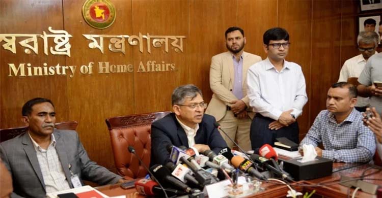 নিরাপদ ঈদযাত্রা নিশ্চিত করা হবে: স্বরাষ্ট্রমন্ত্রী