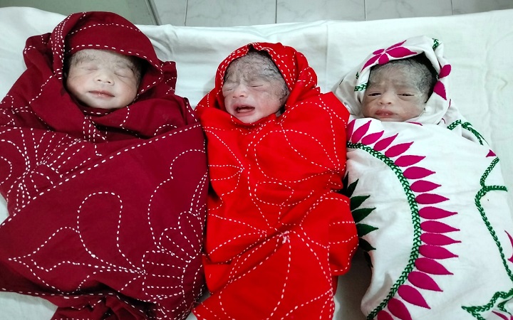 একসঙ্গে তিন সন্তানের মা হলেন ডলি, আনন্দে ভাসছে পরিবার