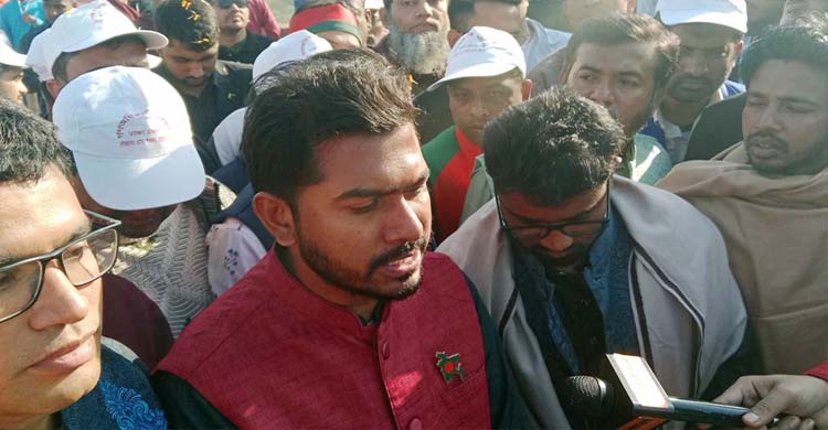 আগে শ্রদ্ধা নিবেদন করতে হয়*রানির শি কা র হতে হয়েছে : নুরুল হক