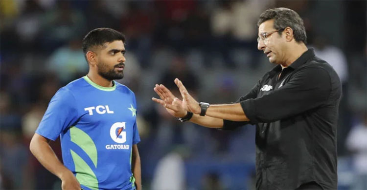 বাবরকে টি-টোয়েন্টি দলে ফেরানোর আহ্বান ওয়াসিম আক্রামের