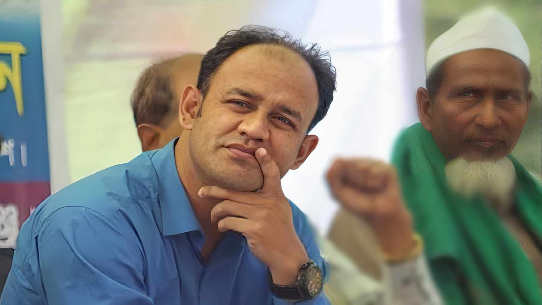 নৌকার ব্যাজ ঝুলানো থাকলেও সিল মেরেছে ঈগলে 