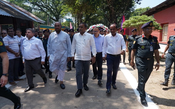 সিলেট কারাগার পরিদর্শনে স্বরাষ্ট্র মন্ত্রণালয়ের সিনিয়র সচিব