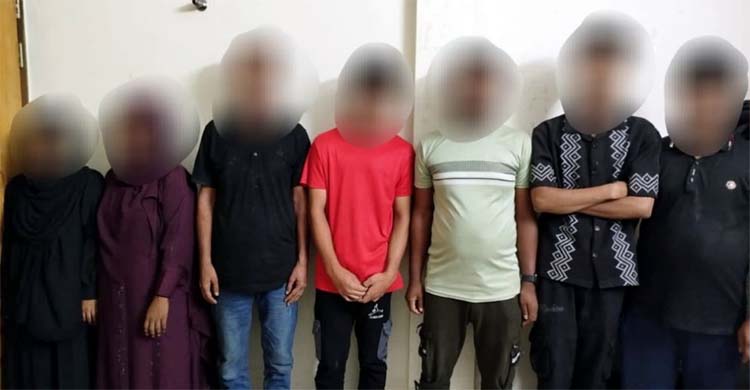 সিলেটে আবাসিক হোটেল থেকে ৭ জন যুবক-যুবতী আ ট ক