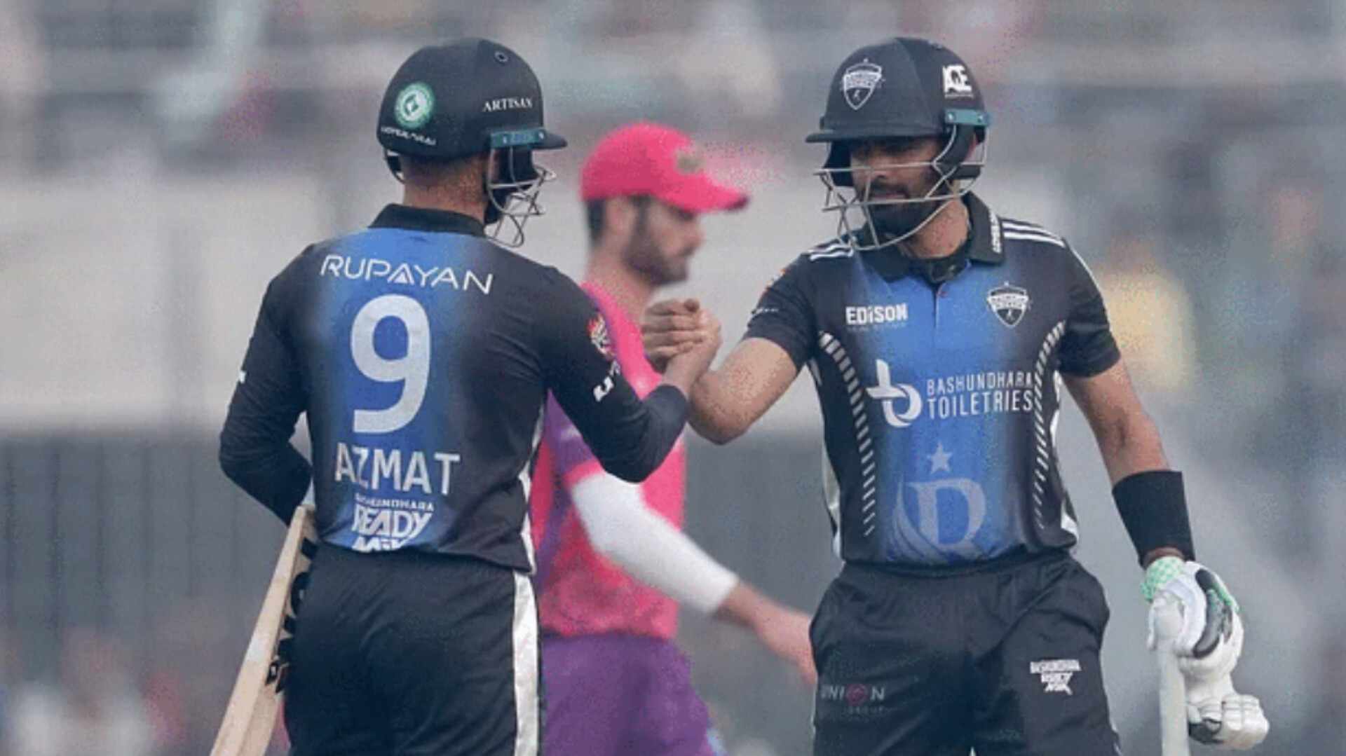 বাবরের ফিফটিতে সিলেট সিক্সার্সকে হারিয়ে জয়ে ফিরেছে রংপুর রাইডার্স