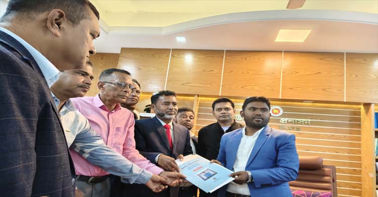 তাহিরপুর থেকে ধানের শীষের প্রার্থী আনিসুল হকের মনোনয়ন পত্র সংগ্রহ