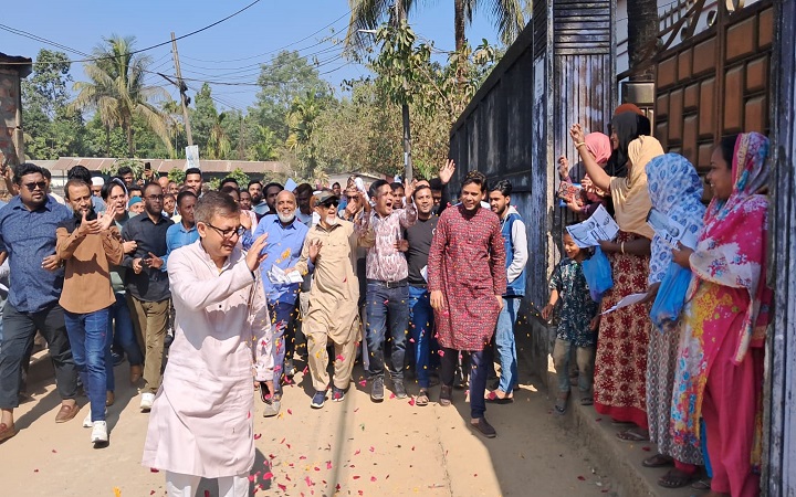 জনতা সুষ্ঠু নির্বাচনের   অপেক্ষায় রয়েছেন- গণসংযোগকালে খন্দকার মুক্তাদির