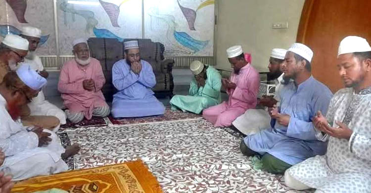 আলহাজ্ব বশির আহমদ সাহেবের মাতার  মৃ ত্যু বার্ষিকীতে দোয়া মাহফিল অনুষ্ঠিত