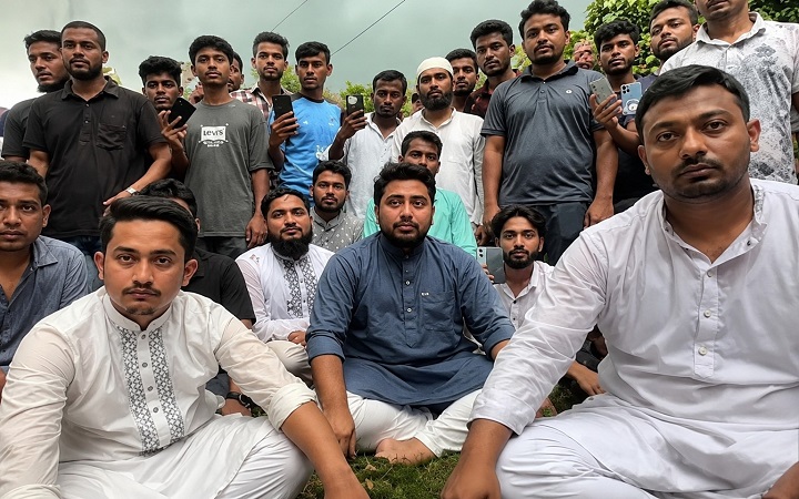 হবিগঞ্জে ঢুকতে পারেনি এনসিপি, সড়কে টা*নটান উ*ত্তেজনা