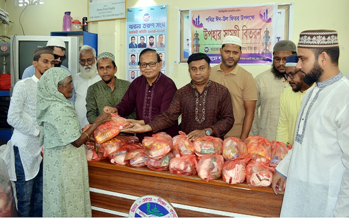 ঝরনা তরুণ সংঘ ও প্রজন্ম ইউথ ক্লাবের ঈদ উপহার বিতরণ