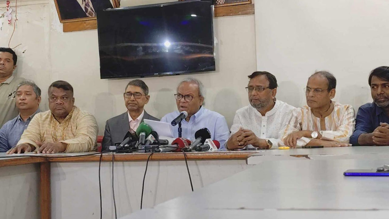 সড়ক-মহাসড়কে আইনশৃঙ্খলা বলতে কিছু নেই : রিজভী