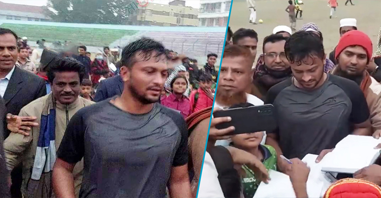 বিপিএলের বিরতিতে ফুটবল মাঠে সাকিব