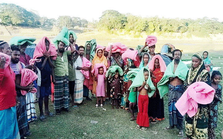 বেদে পরিবারের মুখে হাসি   ফুটালো &lsquo;জীবন ফাউন্ডেশন&rsquo;