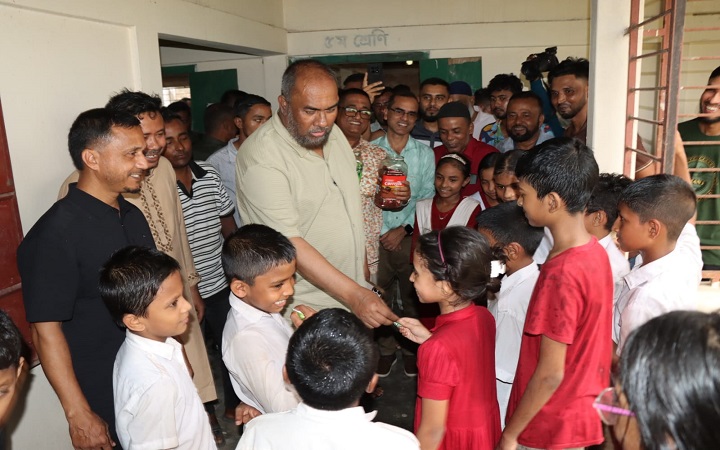 প্রতিশ্রুতি অনুযায়ী প্রতিটি ওয়ার্ডে উন্নয়নকাজ শুরু করেছি: সিসিক প্রশাসক